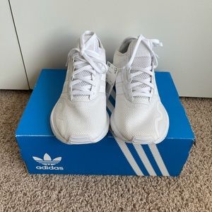 Adidas white swift running shoes